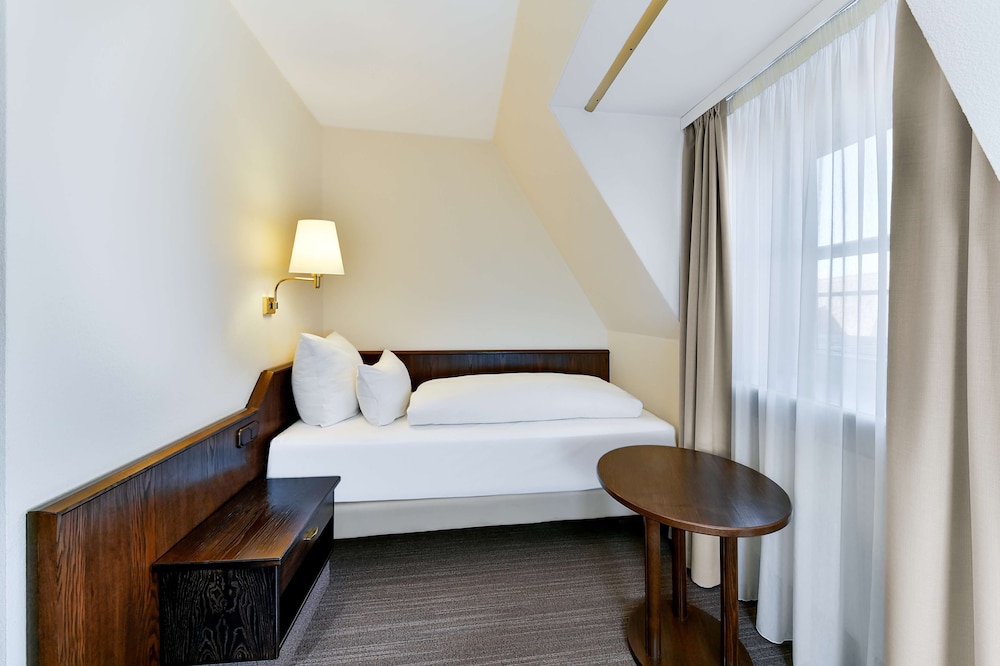 elaya hotel noerdlingen trademark by wyndham