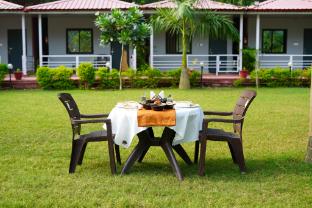 ekantam riverside resort