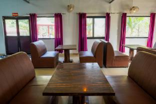 ekantam riverside resort