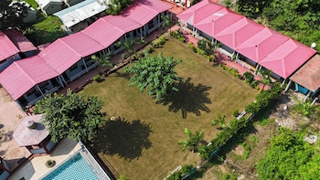 ekantam riverside resort