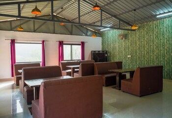 ekantam riverside resort