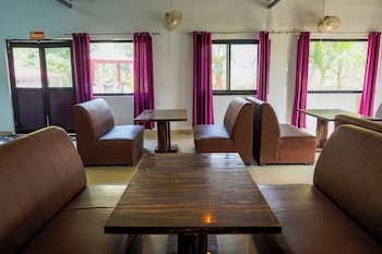 ekantam riverside resort