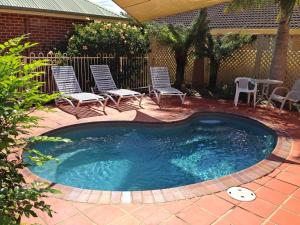 Dolphin Shores,Erowal Bay>>Bomaderry,4 star