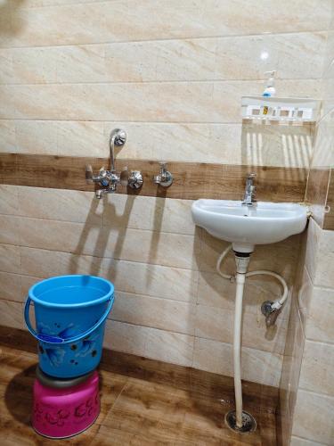 mahaveer homestay