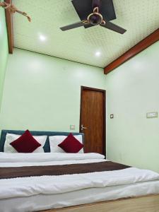 mahaveer homestay