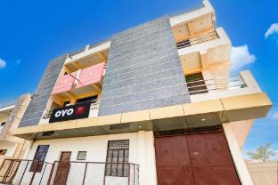 Spot On Shivay Inn,An 128, Chaka, Indalpur Road, Gangotri Nagar Pal Market, Naini, Prayagraj, Pincode- 211007, Landmark- Indalpur Pani Tanki,3 star