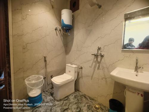 agra bliss a luxury home stay