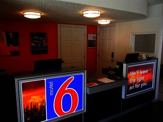 motel 6 butte mt historic city center