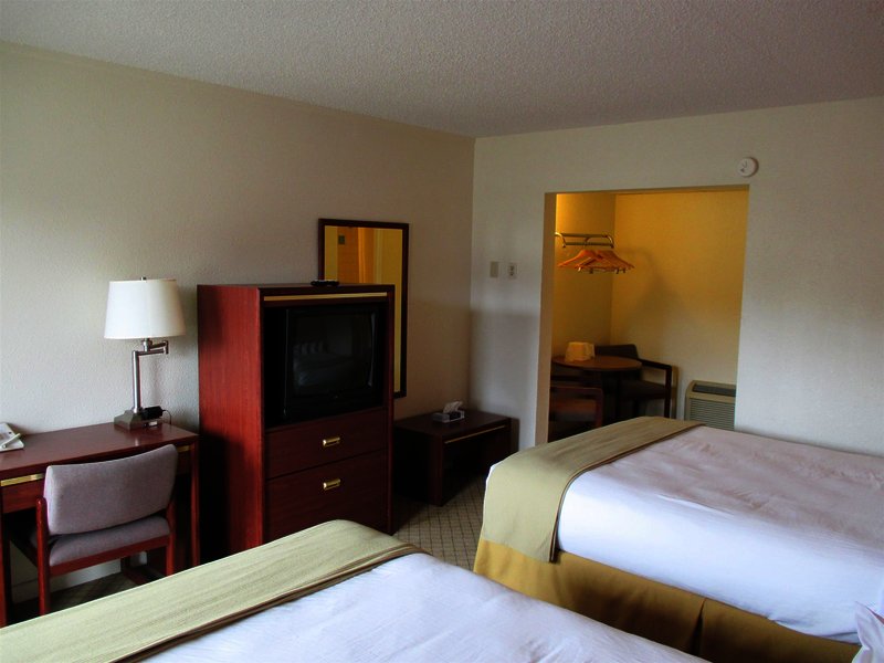 motel 6 butte mt historic city center