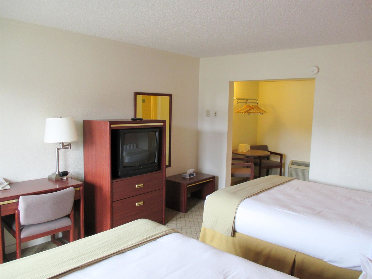 motel 6 butte mt historic city center