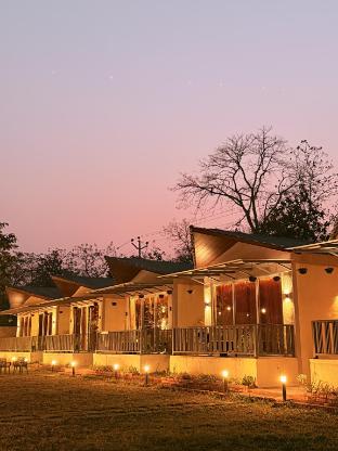 mountain woods farm stay