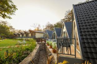 mountain woods farm stay