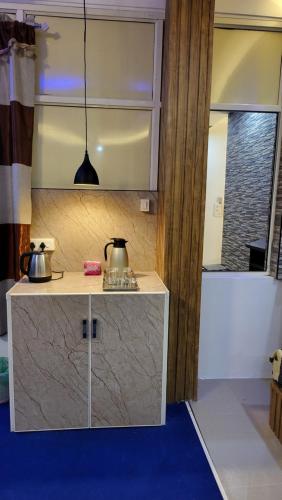 hill view hotel and lodging