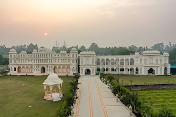 kairvi fort resort moradabad
