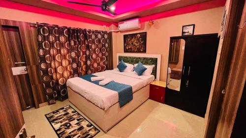 Phoenix Nest Homestay,,5 star