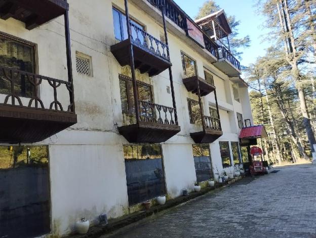 Maharaja Resorts,Parbal,3 star