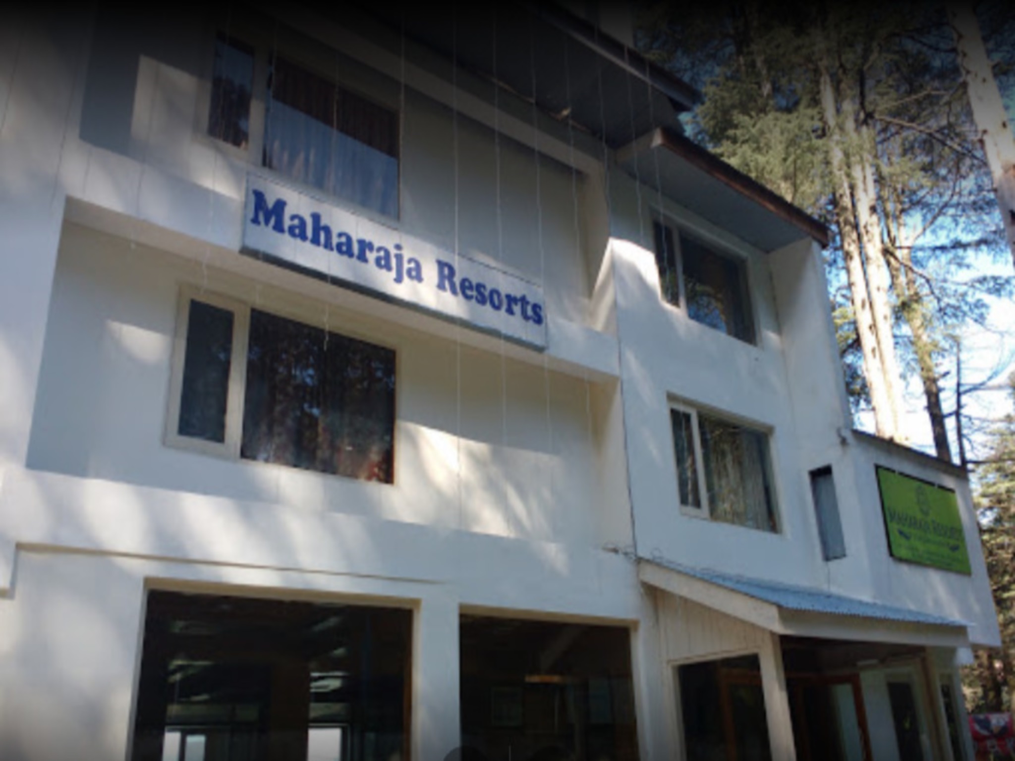 Maharaja Resorts,Parbal,3 star