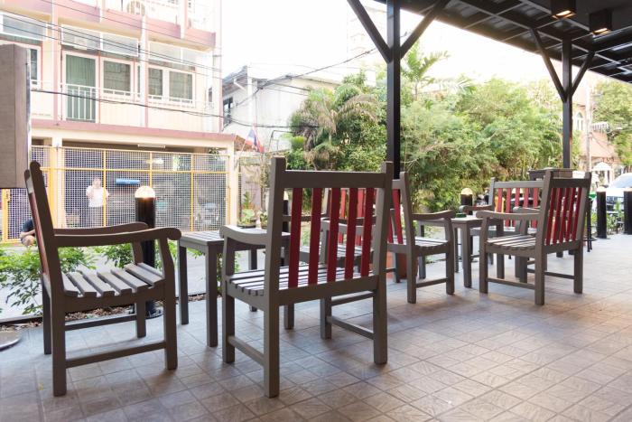 bangkok loft nana station