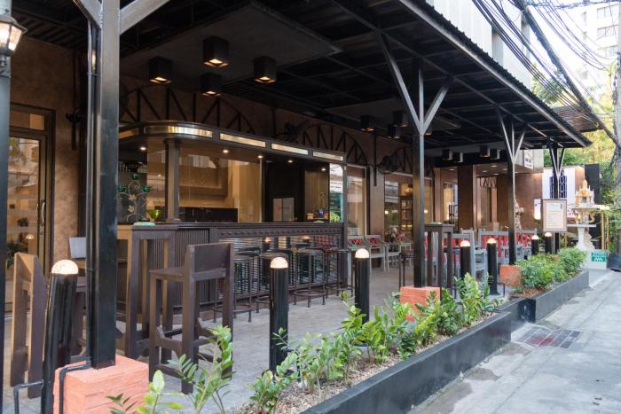 bangkok loft nana station