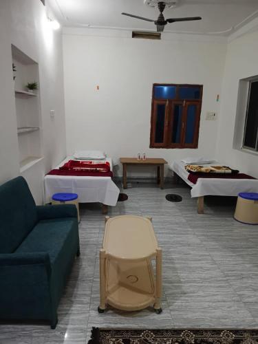shahi house