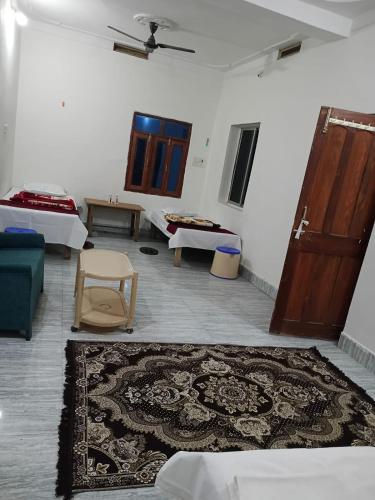 shahi house