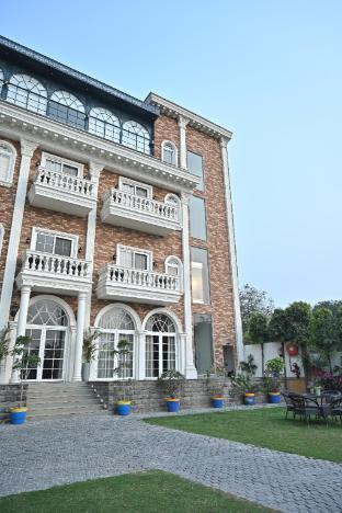 dharm resort
