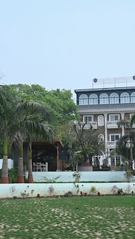 dharm resort