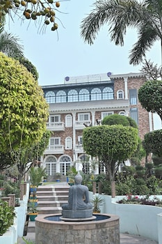 dharm resort