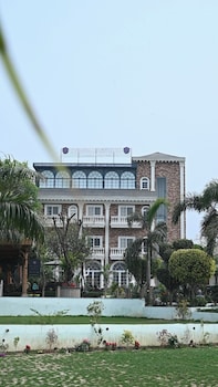 dharm resort