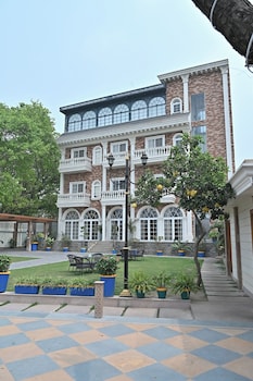 dharm resort