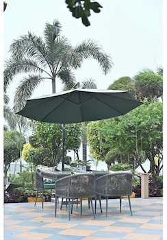 dharm resort