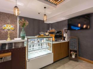 james joyce coffetel beijing tiananmen square qiaowan metro station store
