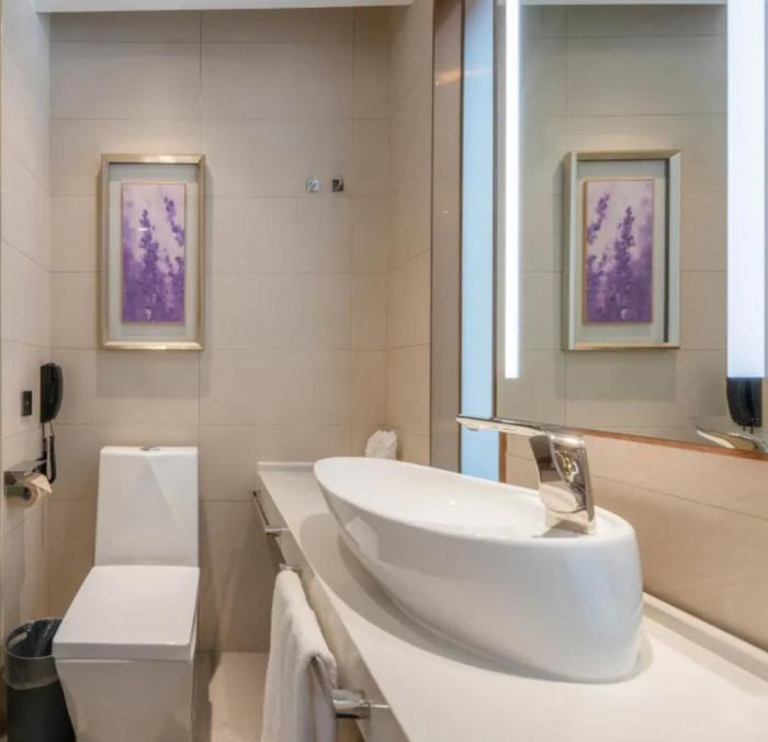 lavande hotel shenzhen international convention and exhibition center