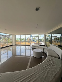 The Mactan Newtown Studio Staycation,,4 star