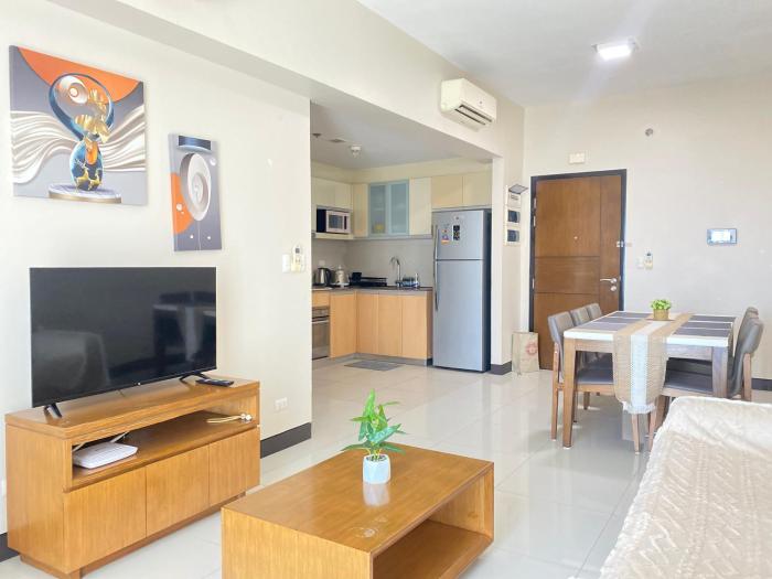the mactan newtown studio staycation