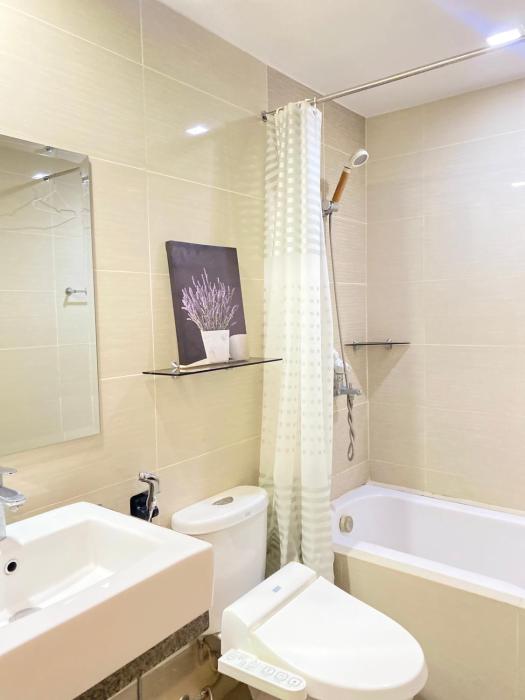 the mactan newtown studio staycation