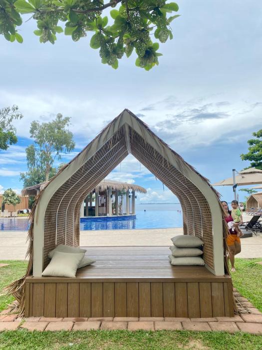 the mactan newtown studio staycation