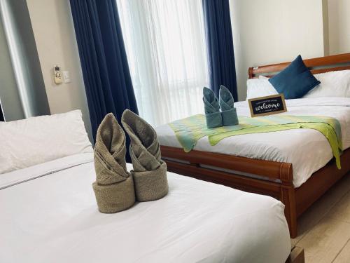 the mactan newtown studio staycation