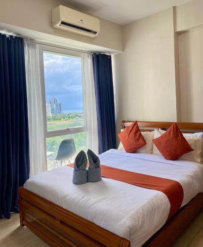 the mactan newtown studio staycation