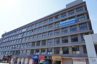 city dormitory