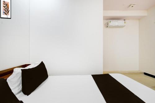 Hotel O P3 Thumkunta,,3 star