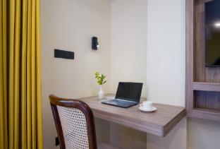 1 bhk with balcony and mountain view in shimla