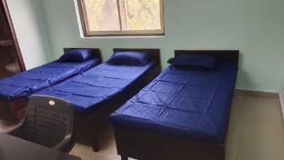 radhika paying guest house