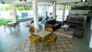 canal river riverfront homestay kota bharu