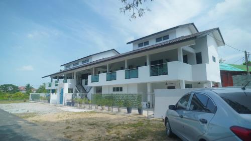 canal river riverfront homestay kota bharu
