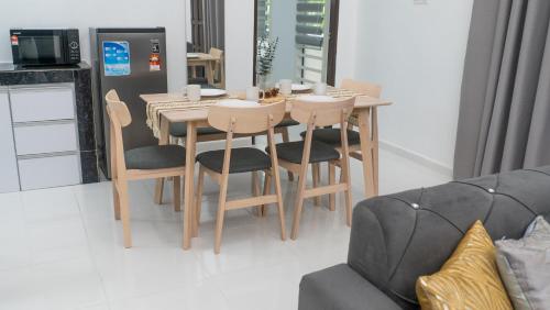 canal river riverfront homestay kota bharu