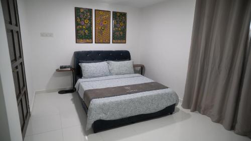 canal river riverfront homestay kota bharu