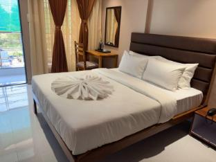 hotel leela