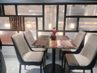 Hotel Leela,,0 star