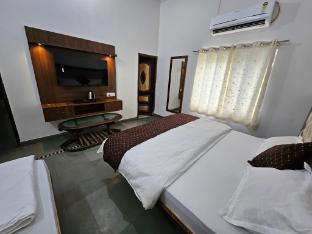 Vinay Plaza Hotel & Restaurant ,,5 star